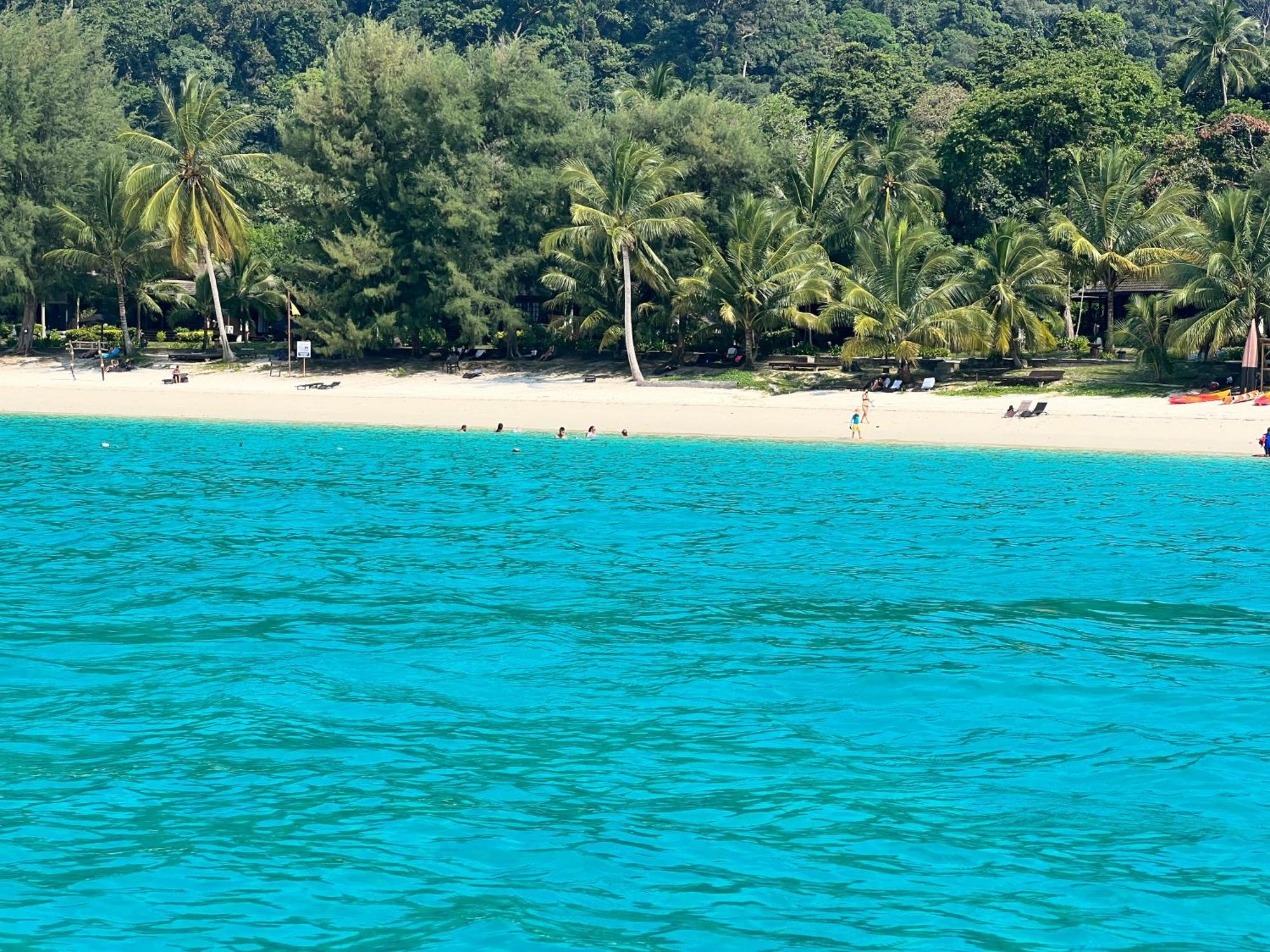 Hotel Perhentian Mama'S Kampong Pasir Hantu Exterior foto