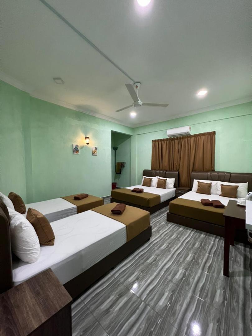 Hotel Perhentian Mama'S Kampong Pasir Hantu Exterior foto