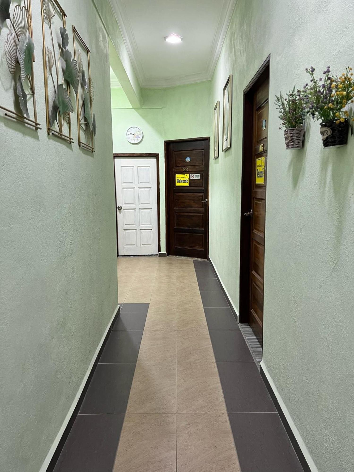 Hotel Perhentian Mama'S Kampong Pasir Hantu Exterior foto