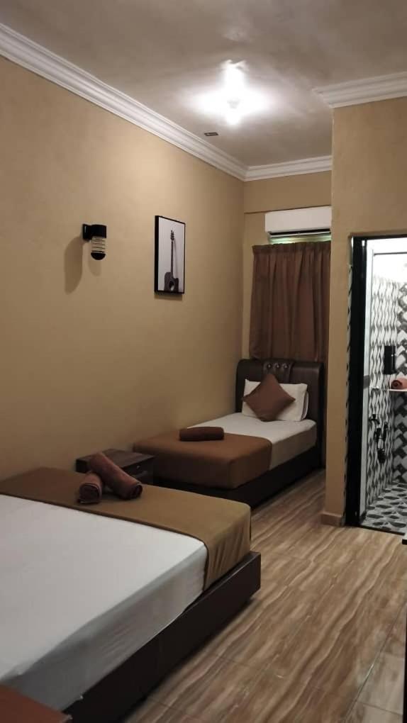 Hotel Perhentian Mama'S Kampong Pasir Hantu Exterior foto